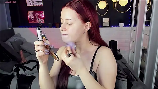 Lily Moonlight online show from 11/07/25, 08:03