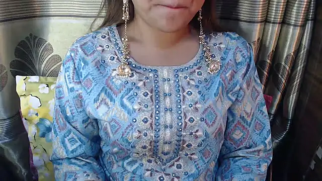 queen angelina online show from 01/16/26, 05:06