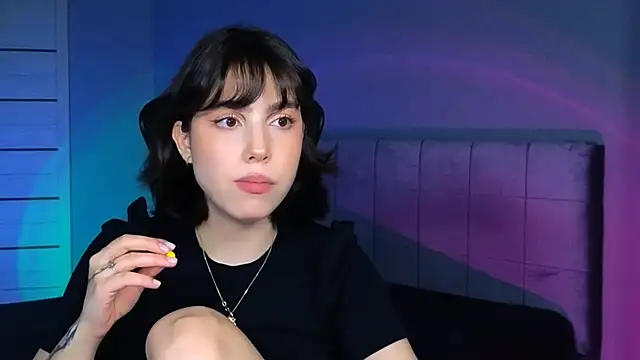 Stacy Gonzales  online show from 12/22/25, 11:51