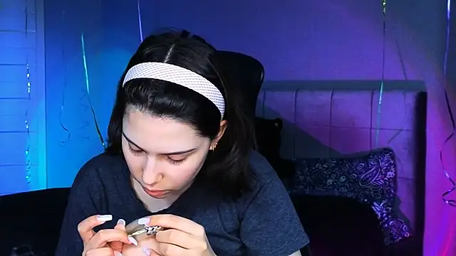 Stacy Gonzales  online show from 03/27/26, 09:32