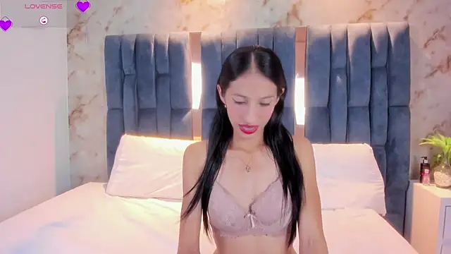 Snapshot of RoseTaylor__ chatting on 12/11/24, 05:21 RoseTaylor online show from 12/11/24, 05:21