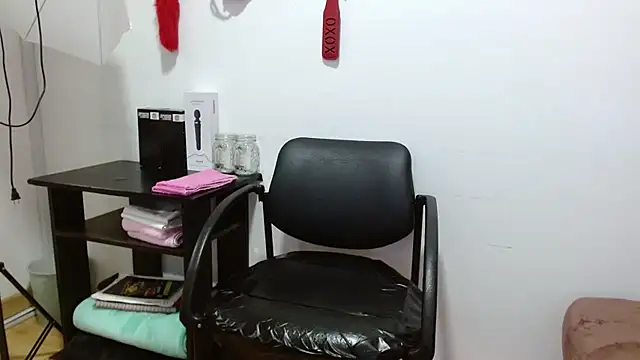 JessicaRabbit04 online show from 01/27/25, 01:05