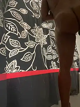 YourFaceMyThrone27 online show from 01/15/25, 02:13