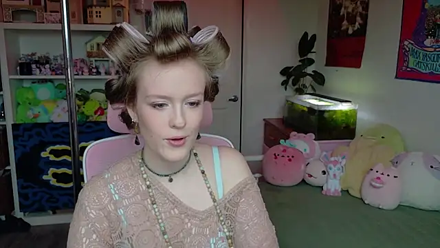 Daisy Dollxo online show from 05/05/26, 07:33