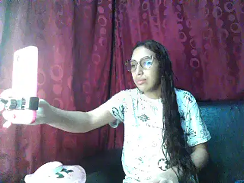 ifeelverywet andhot online show from 01/04/25, 04:32