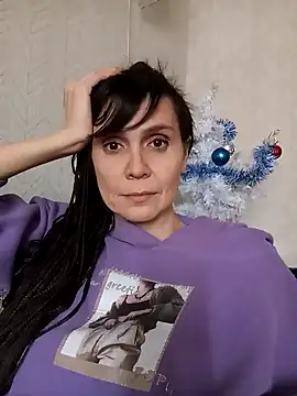 Francenia lolis online show from 01/06/25, 10:57