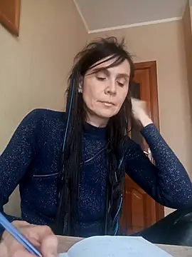 Francenia lolis online show from 02/12/26, 11:27