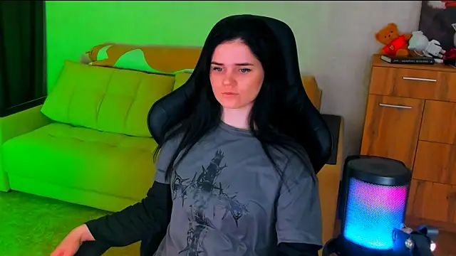 Snapshot of Lora_Cain chatting on 02/10/25, 06:03 Lora Cain online show from 02/10/25, 06:03