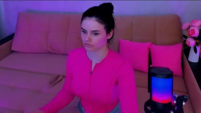 Snapshot of Lora_Cain chatting on 03/15/25, 12:45 Lora Cain online show from 03/15/25, 12:45