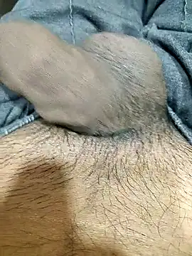 Snapshot of horneylover2024 chatting on 03/17/25, 11:32 horneylover2024 online show from 03/17/25, 11:32