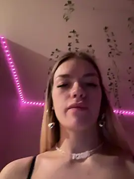 -Sexy Barbie- online show from 02/25/25, 01:06