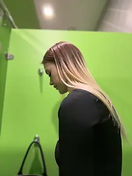 -Sexy Barbie- online show from 02/27/25, 10:15