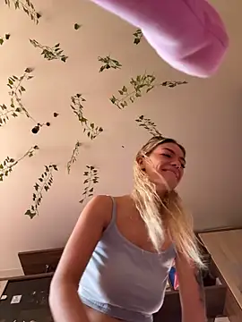 -Sexy Barbie- online show from 10/18/25, 02:58