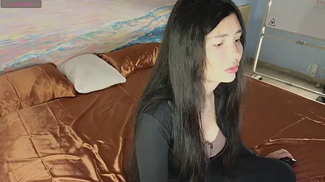 Snapshot of clementinena chatting on 05/10/26, 12:21 clementinena online show from 05/10/26, 12:21