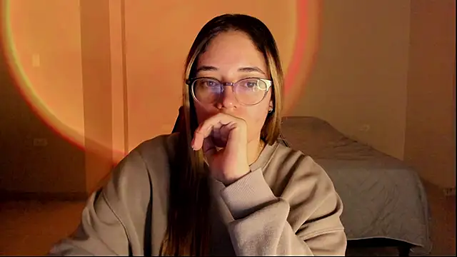 atenas 05  online show from 10/28/25, 09:24