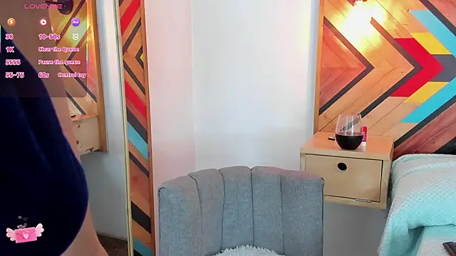 NaiirobiSwan online show from 12/02/25, 08:15