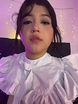 alisson carolina73 online show from 12/18/25, 01:22