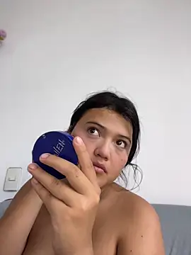 alisson carolina73 online show from 04/26/26, 08:06