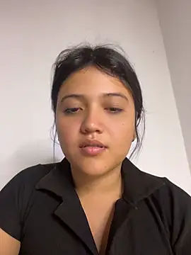 Snapshot of alisson_carolina73 chatting on 05/23/26, 12:49 alisson carolina73 online show from 05/23/26, 12:49