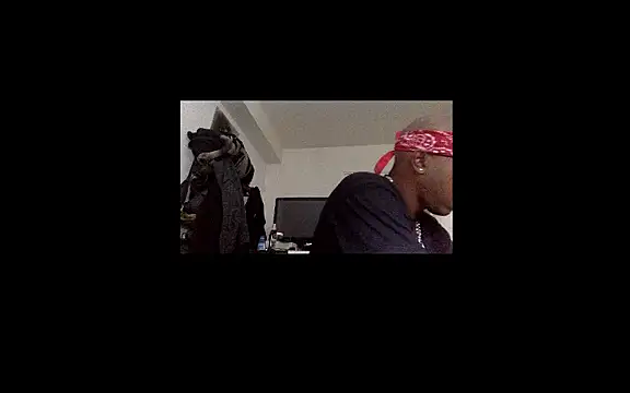 Snapshot of POPAYE972 chatting on 07/02/26, 09:59 POPAYE972 online show from 07/02/26, 09:59