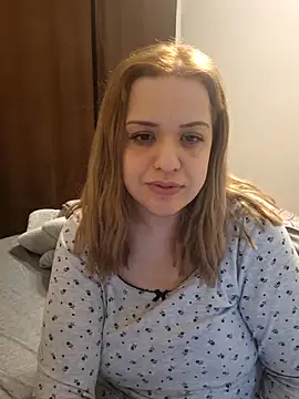 cansuozell online show from 12/16/25, 06:57