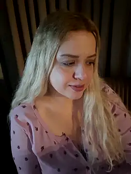 cansuozell online show from 03/22/26, 06:33