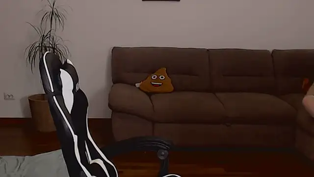 Snapshot of AshleyMoonX chatting on 02/07/25, 06:24 AshleyMoonX online show from 02/07/25, 06:24