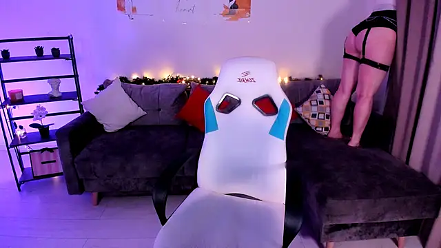 Snapshot of Rose_Sweetiee chatting on 01/19/25, 03:32 Rose Sweetiee online show from 01/19/25, 03:32