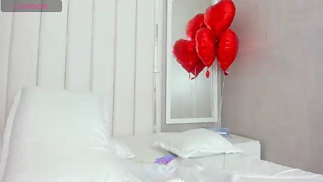 Carohorny4u online show from 02/11/25, 04:24