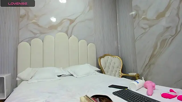 Carohorny4u online show from 03/07/25, 12:23