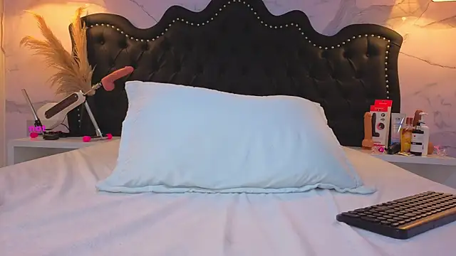 Carohorny4u online show from 05/15/26, 10:50