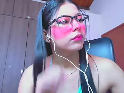 Snapshot of _ALLYSON18_ chatting on 06/09/26, 12:06 ALLYSON18 online show from 06/09/26, 12:06