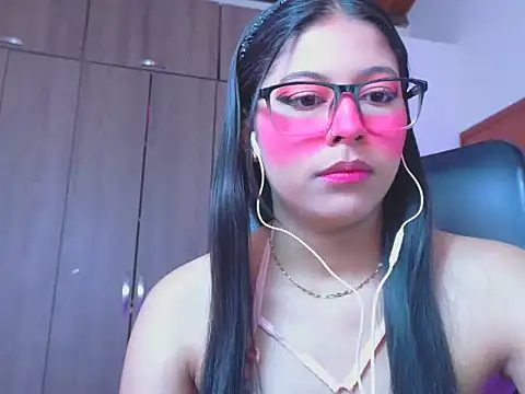 Snapshot of _ALLYSON18_ chatting on 06/12/26, 11:42 ALLYSON18 online show from 06/12/26, 11:42