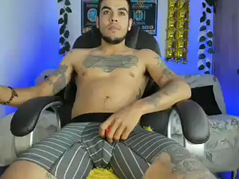 Snapshot of mikee_scooth chatting on 01/20/25, 11:43 mikee scooth online show from 01/20/25, 11:43