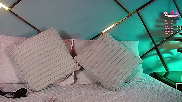 Snapshot of ammy_durand chatting on 11/24/25, 07:24 ammy durand online show from 11/24/25, 07:24