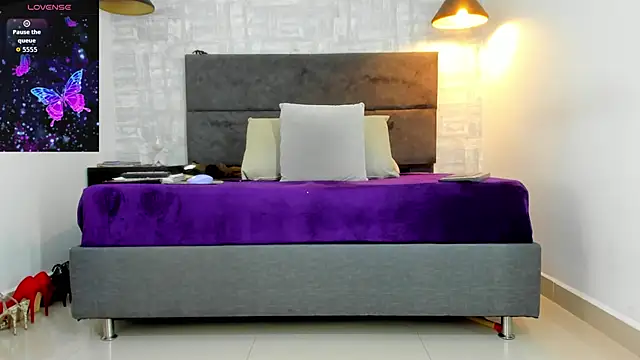 Snapshot of missnatash chatting on 10/06/25, 11:51 missnatash online show from 10/06/25, 11:51