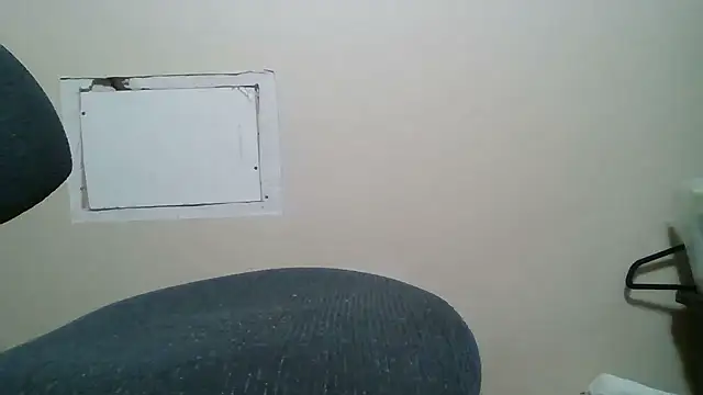 Snapshot of BigDcrizz chatting on 10/19/25, 04:35 BigDcrizz online show from 10/19/25, 04:35