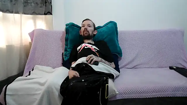 Sophia and Thomas online show from 06/12/26, 02:27