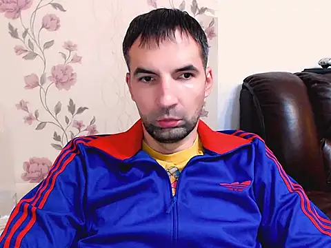 Leo 1617 online show from 11/26/25, 05:25