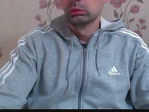 Leo 1617 online show from 02/18/26, 01:40