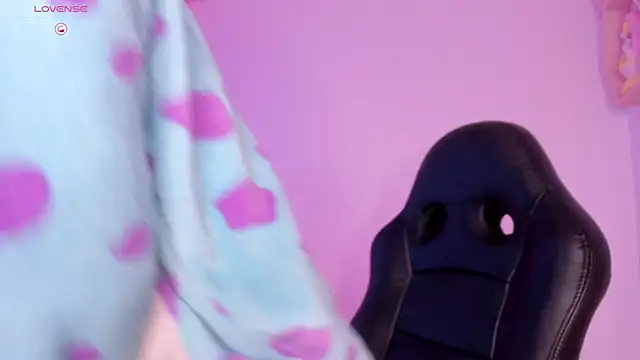 Karito-28 online show from 12/20/24, 04:04