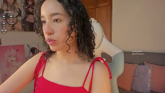 Heyloreley online show from 01/29/25, 01:07