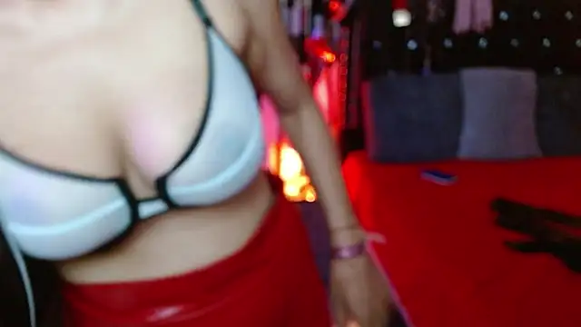 Snapshot of SamaraMartinez chatting on 01/08/26, 10:17 SamaraMartinez online show from 01/08/26, 10:17