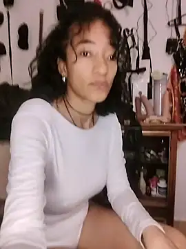 SamaraMartinez online show from 05/10/26, 11:04