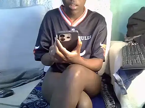 Caryyyl online show from 01/11/26, 08:19