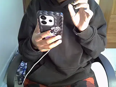 Caryyyl online show from 03/08/26, 10:19