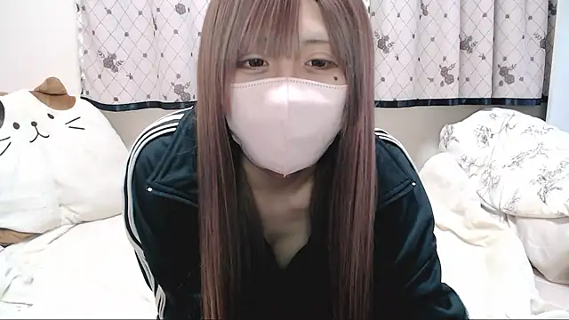  hiyor  online show from 12/19/25, 06:04