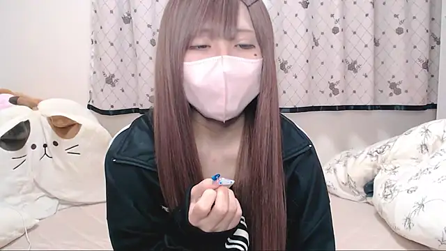  hiyor  online show from 04/24/26, 08:33