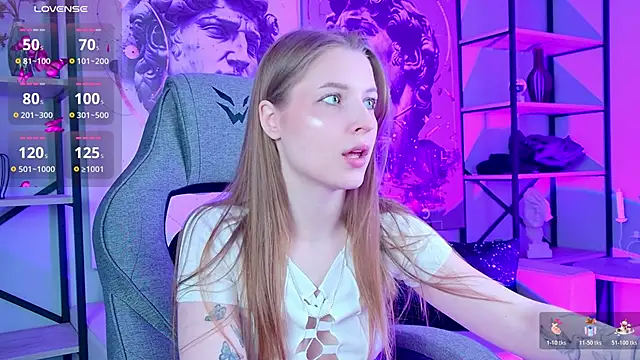 Snapshot of CuteMousee chatting on 02/13/26, 12:01 CuteMousee online show from 02/13/26, 12:01