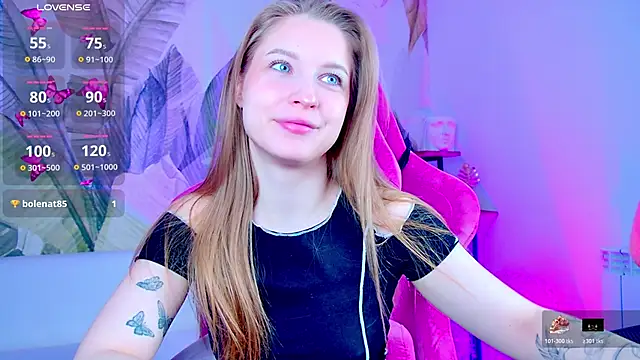 Snapshot of CuteMousee chatting on 02/25/26, 06:01 CuteMousee online show from 02/25/26, 06:01